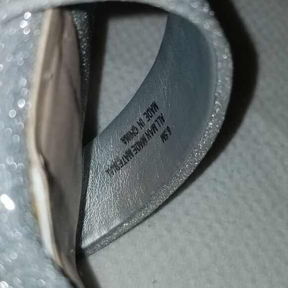 Silver Gianni Bini Silver Glitter Pumps Ankle pumps 4" heels - Picture 9 of 15